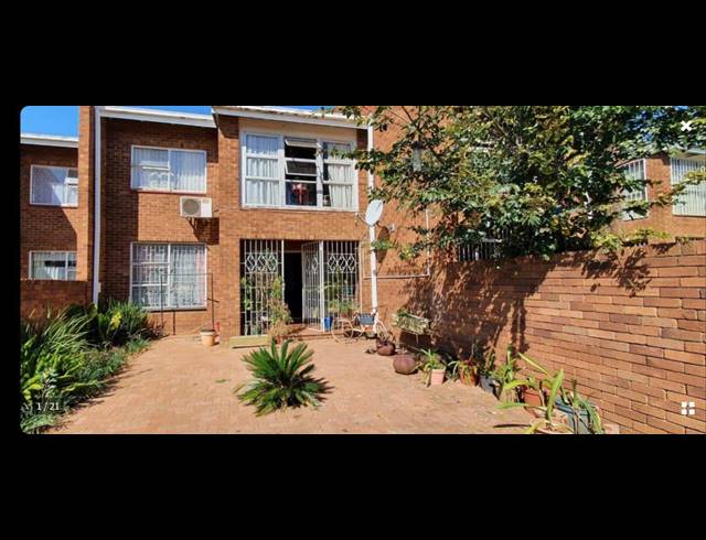 3 BEDROOM DUPLEX SOLD IN STILFONTEIN EXT 3
